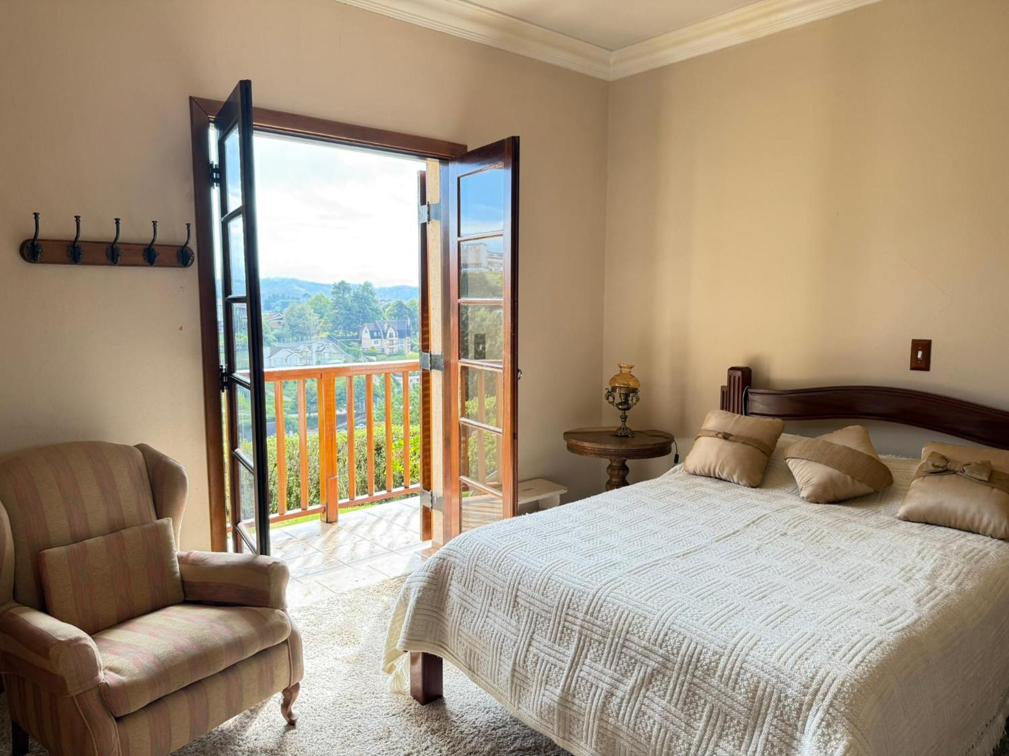 Apartamento Vintage Com Vista No Capivari