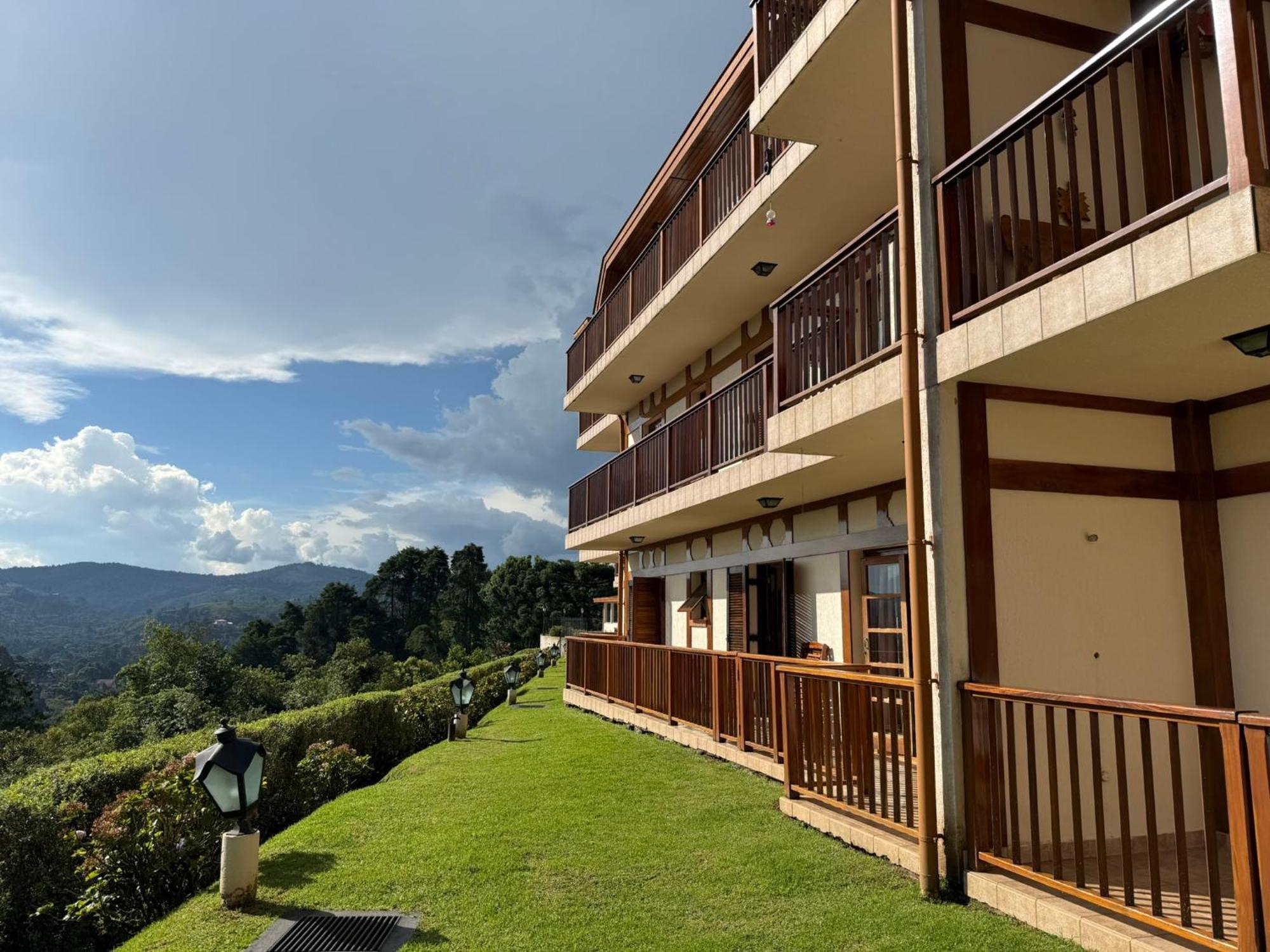 Vintage Com Vista No Capivari Campos do Jordão